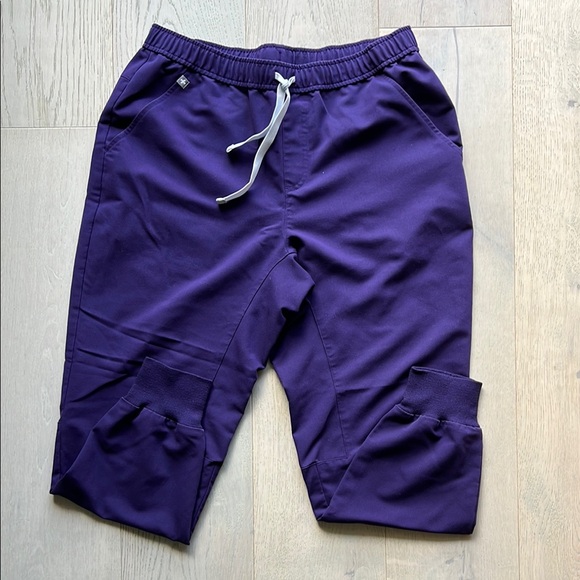 Figs Purple Scrub Set - Picture 5 of 7